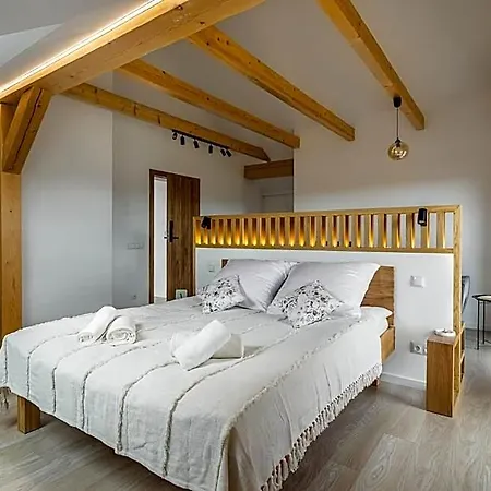 Tafla Nad Jeziorem Czorsztynskim 酒店 3*